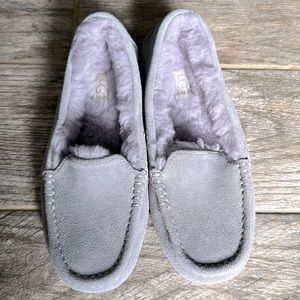 Ugg Ansley slippers